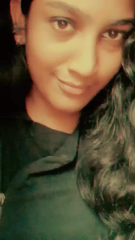 @Geethu 🙋😉