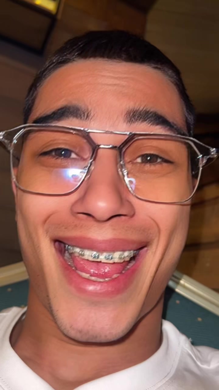 @_izzeet