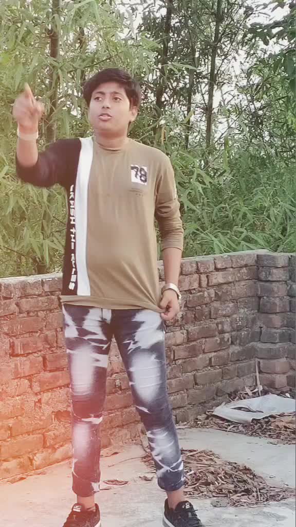 @Laksh Roy 🥰