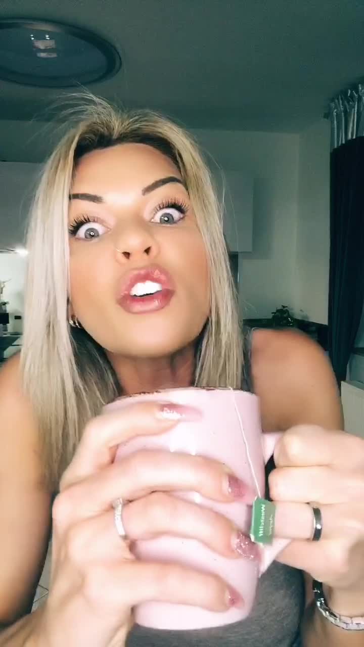 @sarah.la.la.la