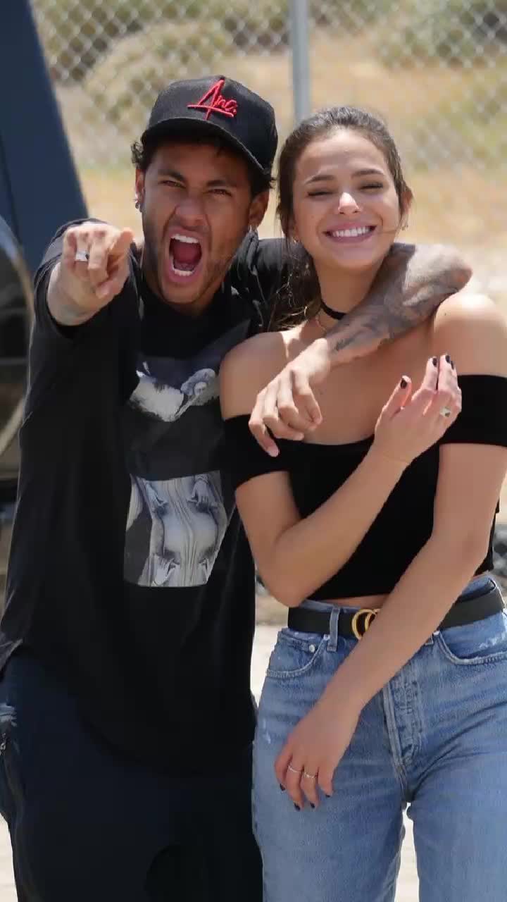 @Bruna marquezine