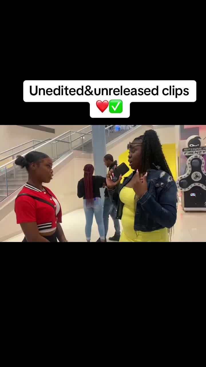 @AdoreLeilz