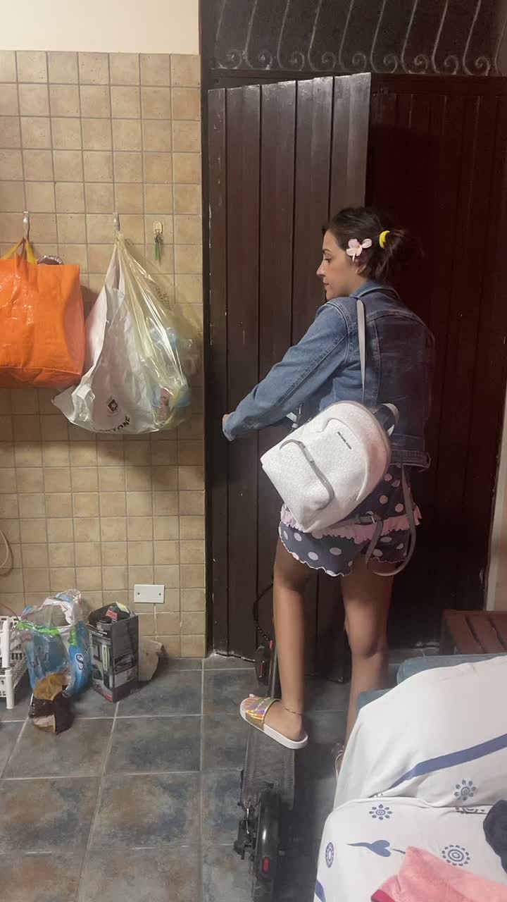 @MoNiaS