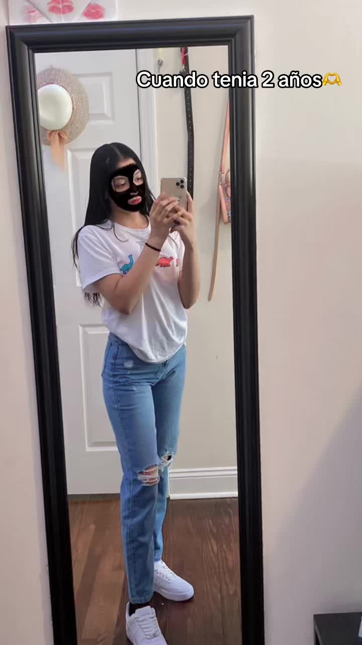 @Adi🎀