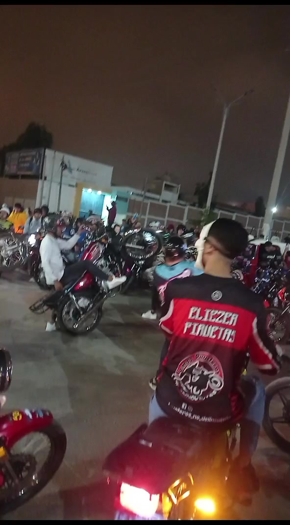 @RJ ZM