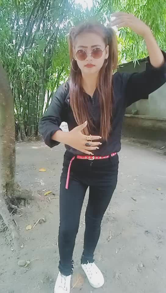 @plz follow me guys
