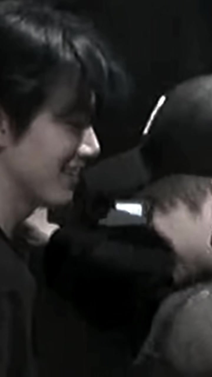 @millionwhales (มะม๊าน้องยอชิ)