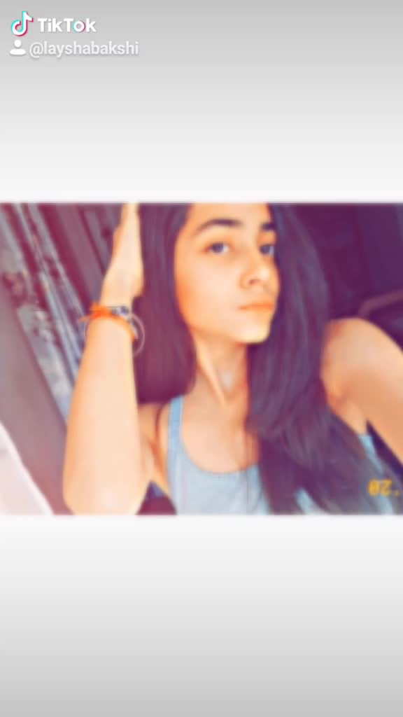@LAYSHA BAKSHI🌹