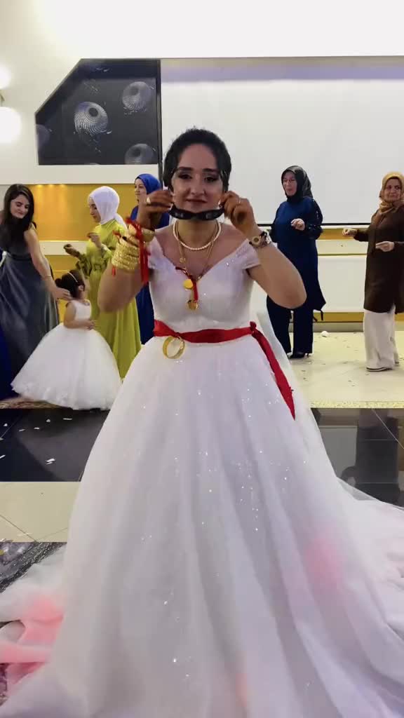 @Ebru Akalın