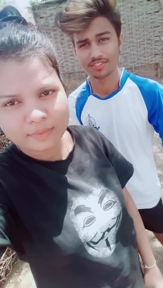 @💙 RØśHAŃ 💙
