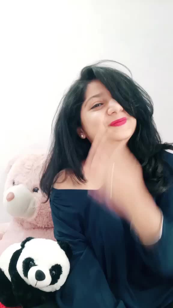 @Roshani_Makhija