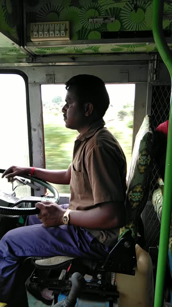 @V.SIVAKUMAR🚛💚💛💜