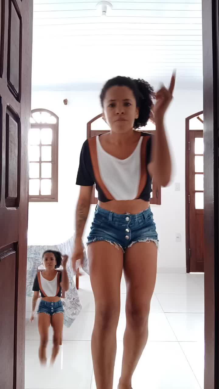 @jafia santos
