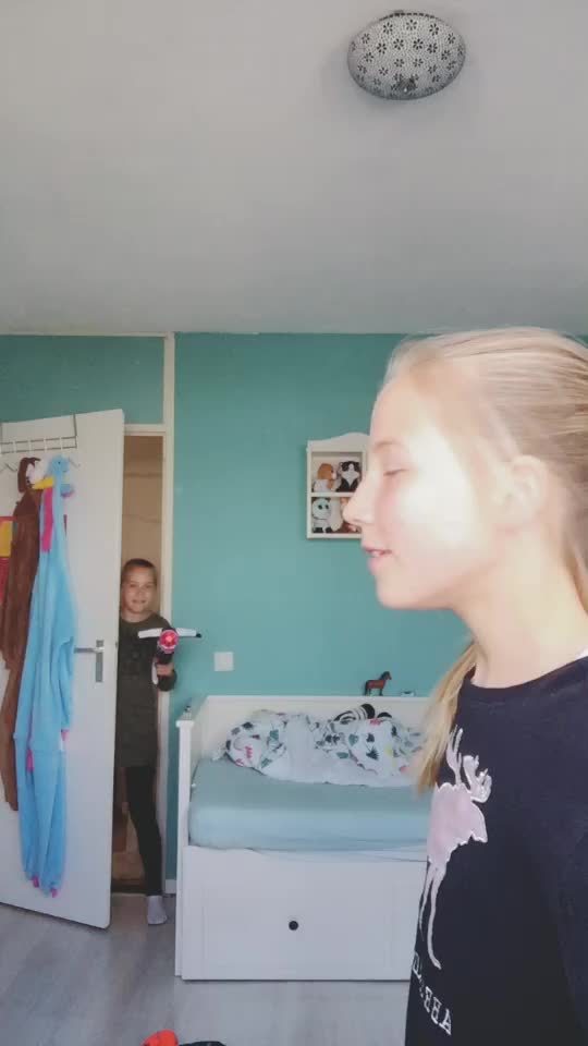 @Anoniemxoxxo
