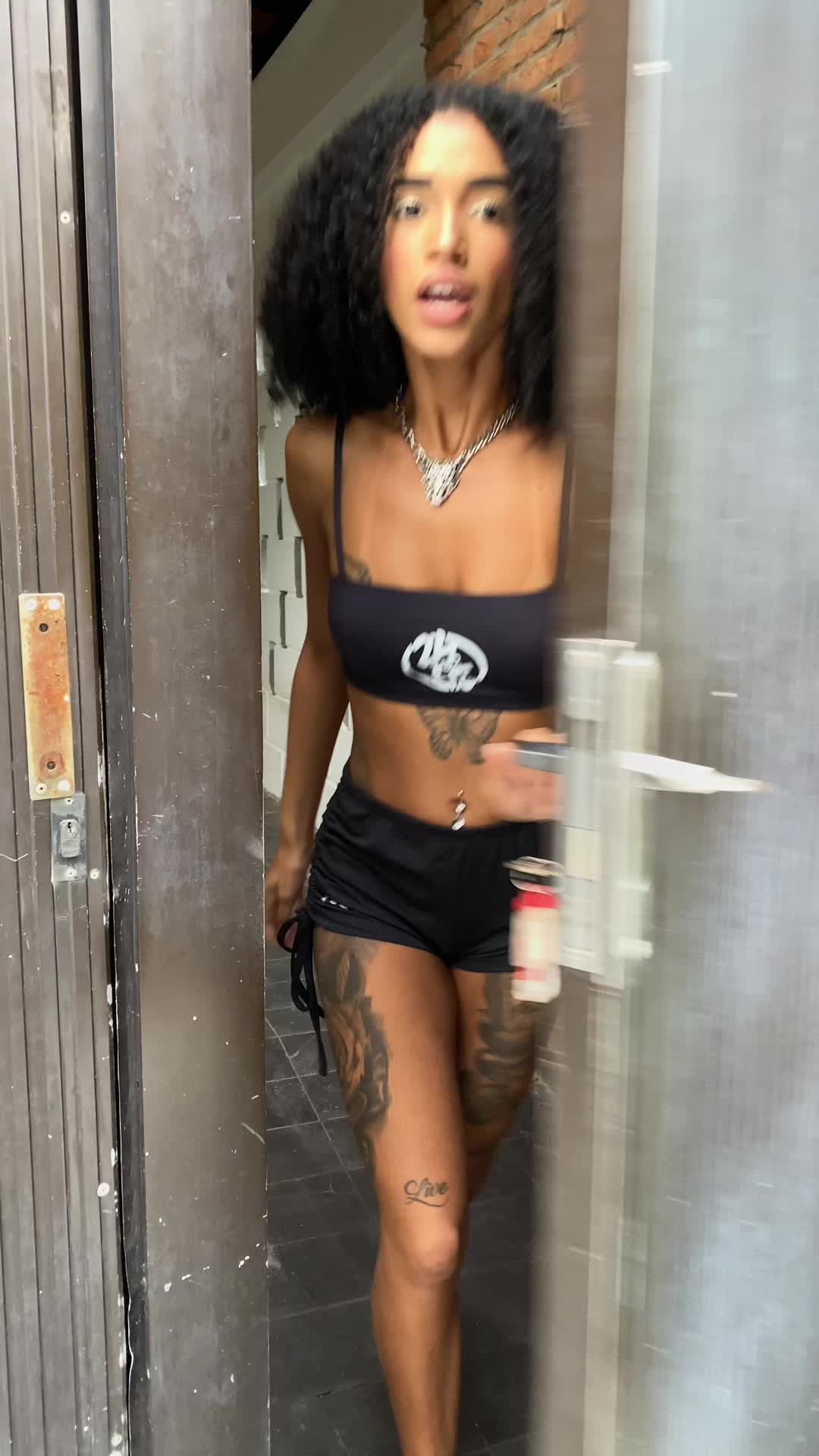 @MENINANINA