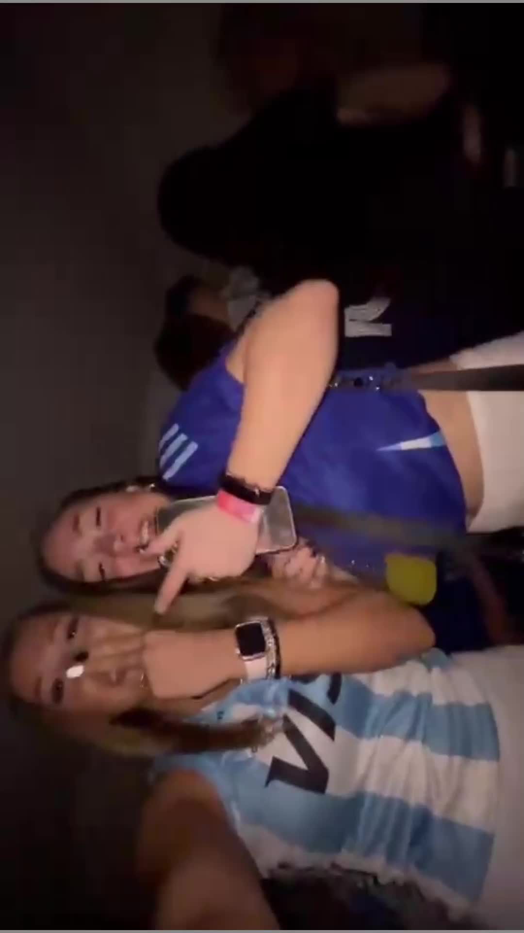 @camilaa