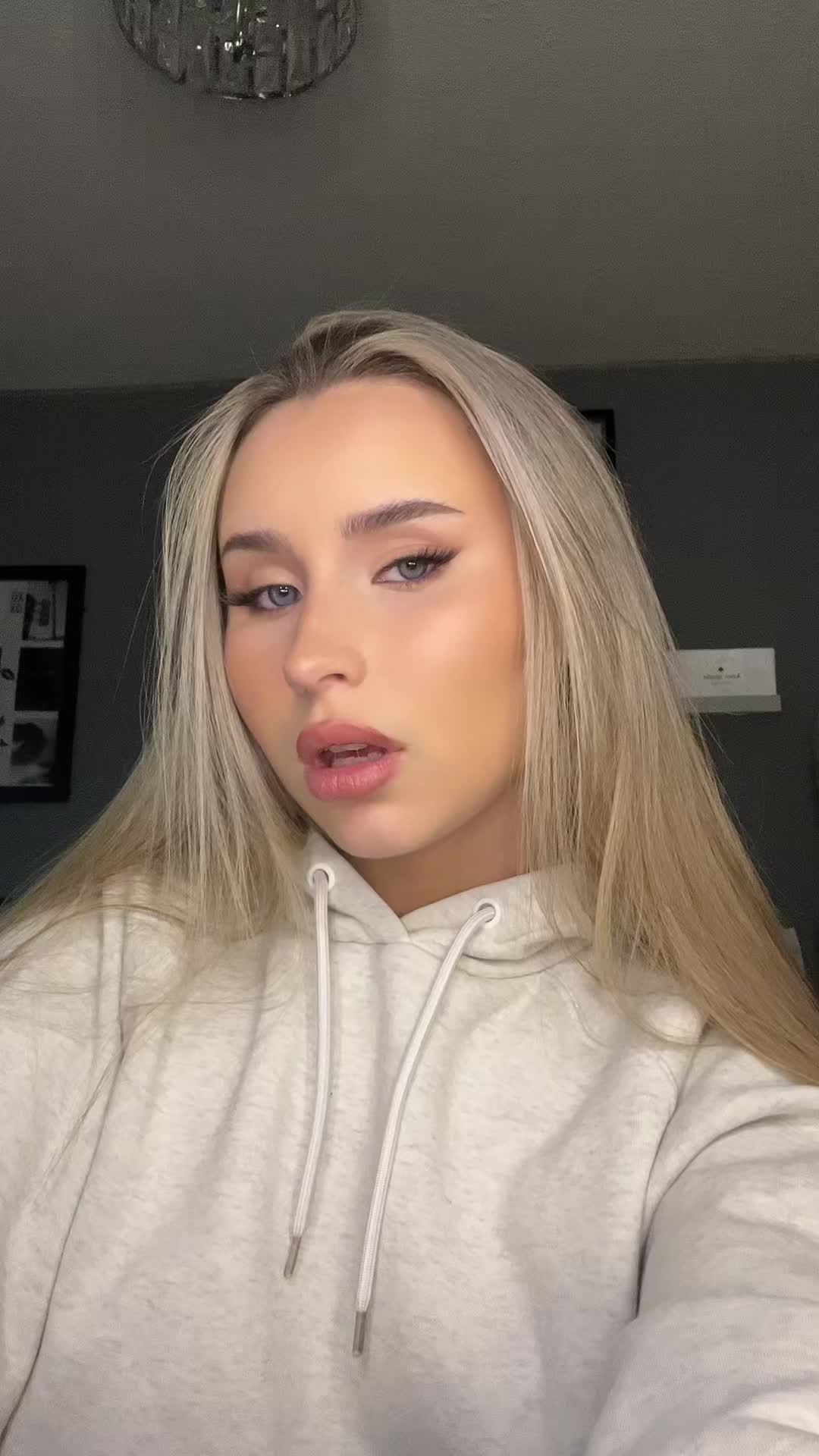 @Vivian Hicks
