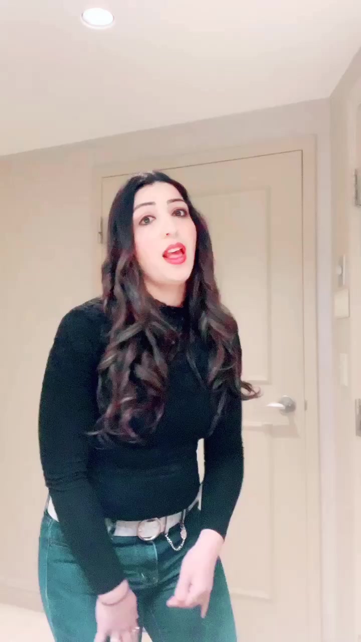 @Smiling_queen