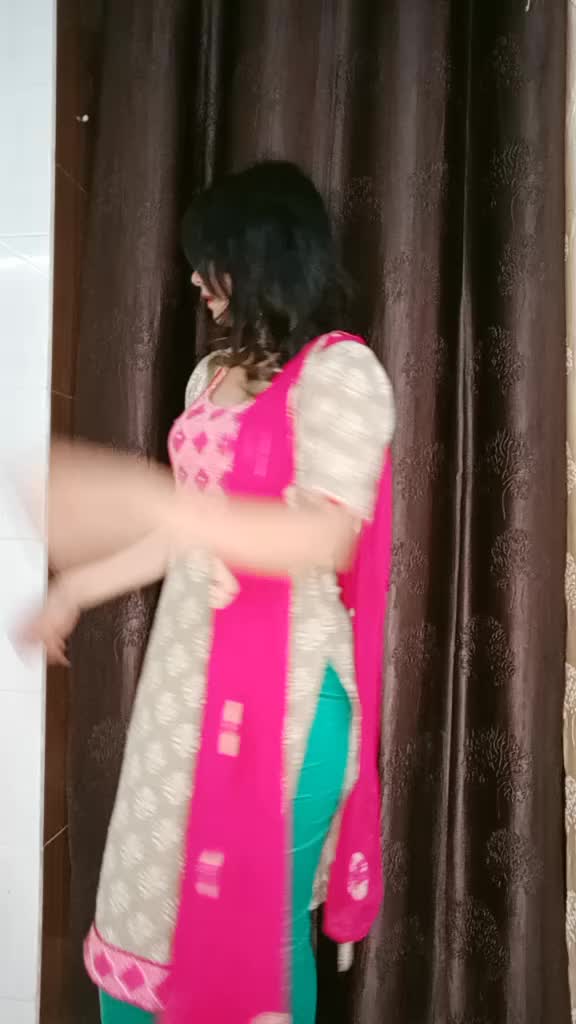 @tha_ official_Bushra