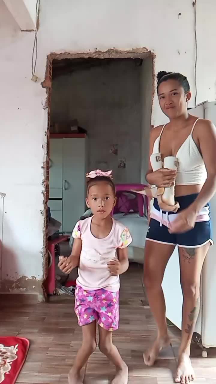 @mãe da Lavínia