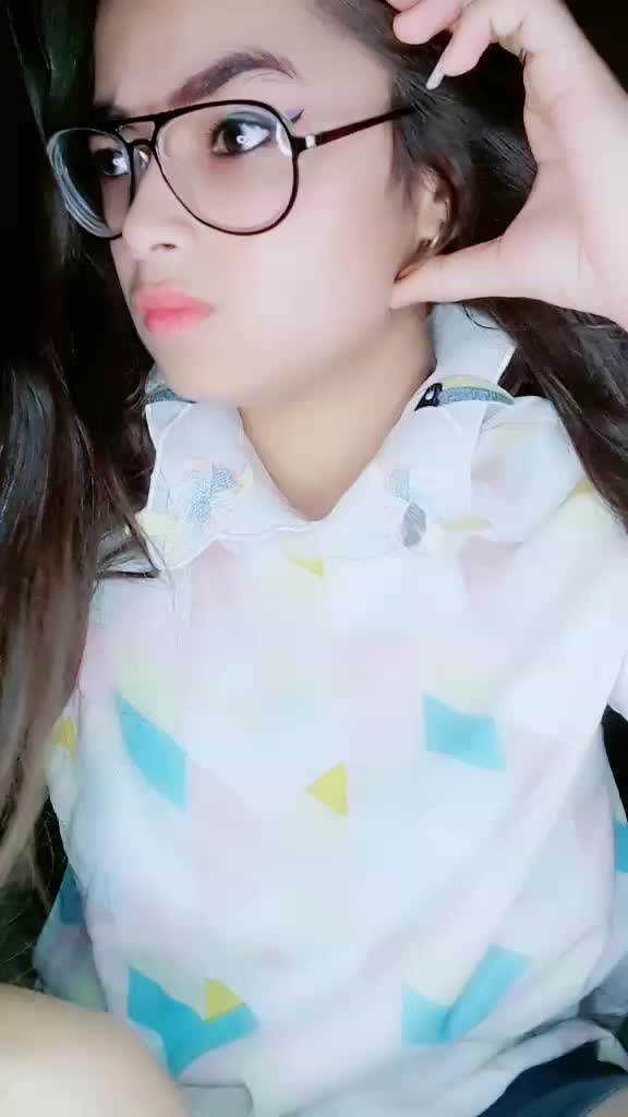 @innocent girl😉💝
