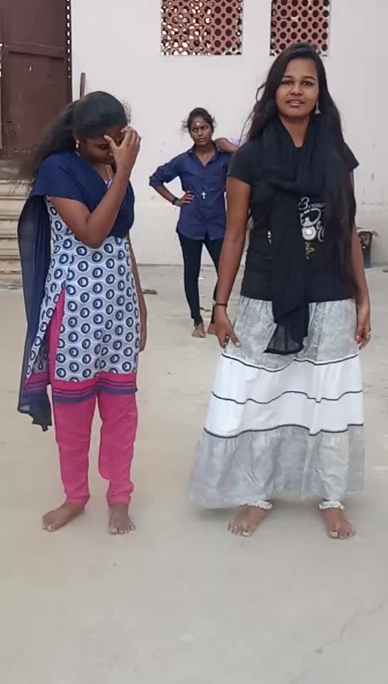 @sharuthi