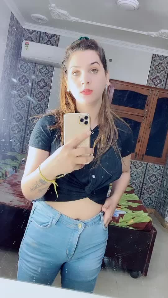 @Malaika Malaika Rajp