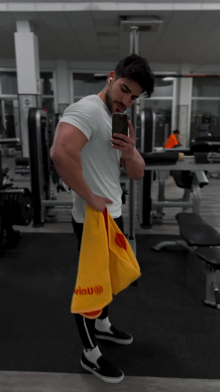 @Daniel Moreno
