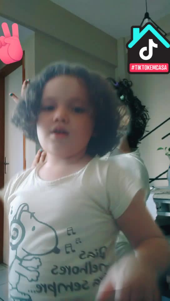 @Laura Eliane226