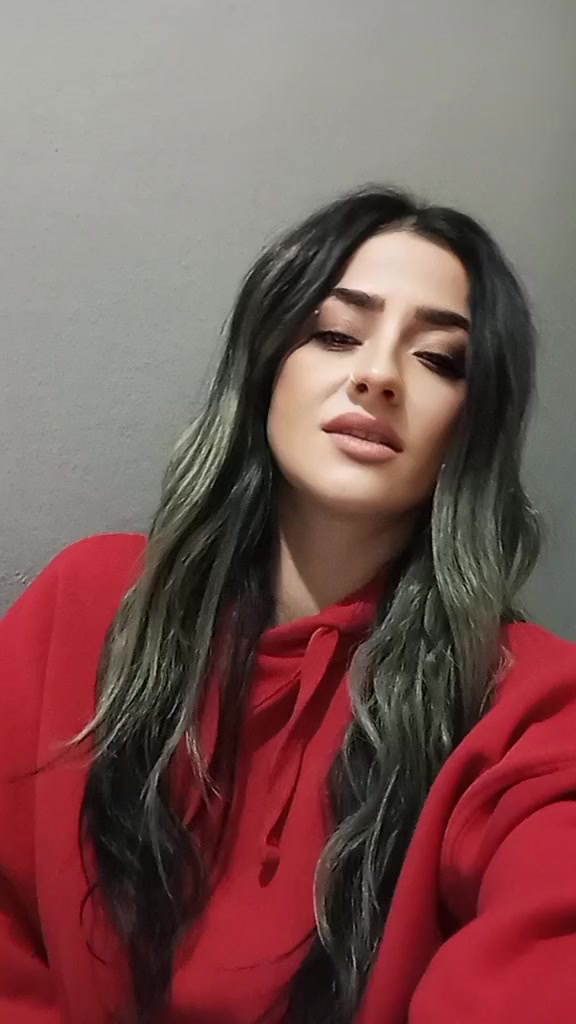 @G&ouml;zde Demir