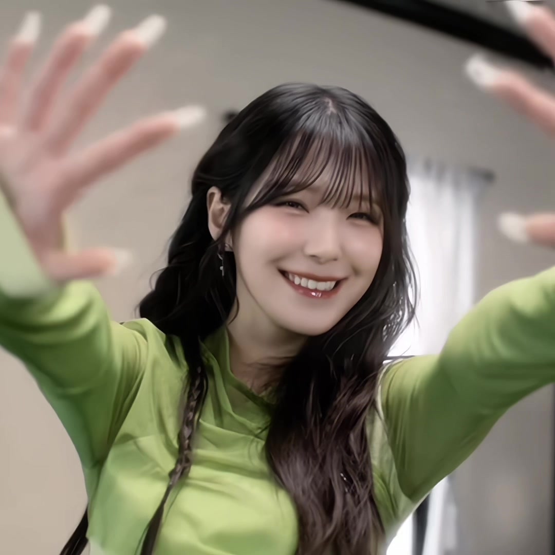 @lily