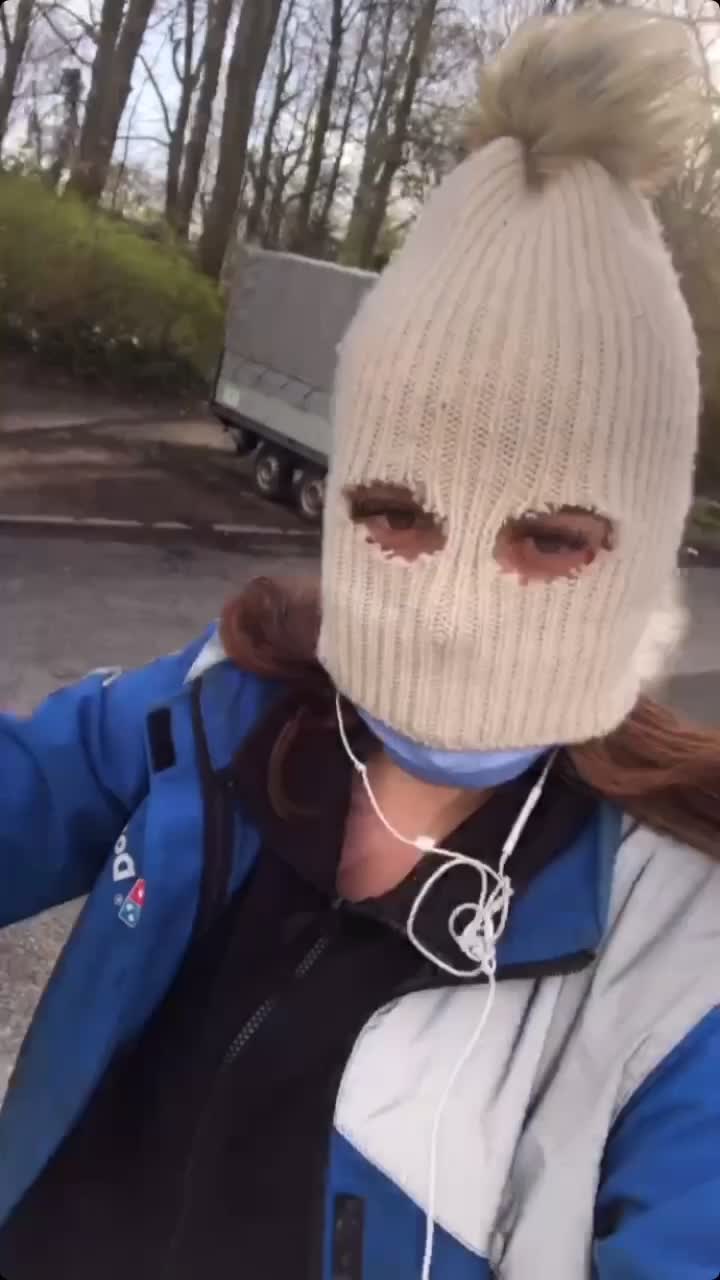 @Dudewhoisamelieruess