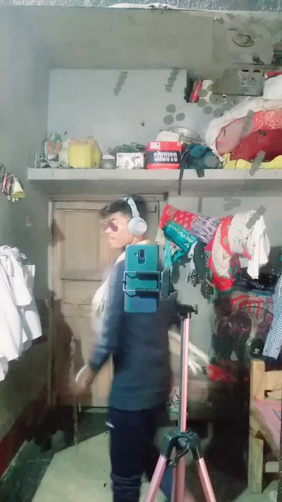 @Chinu Malik 979