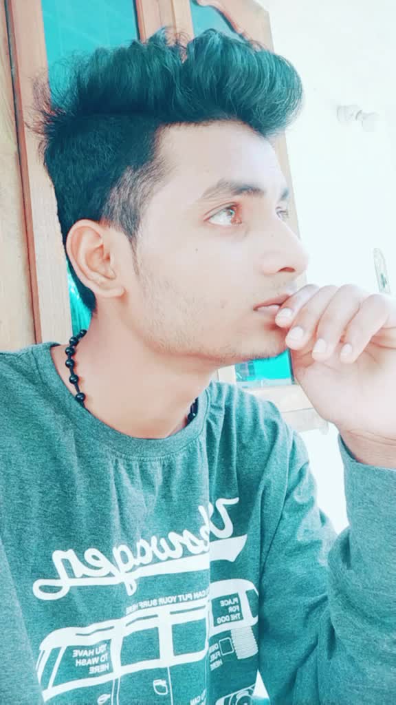 @Vishnujithuz