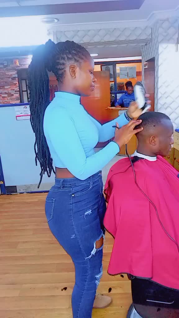 @Barber Queen 👑👑