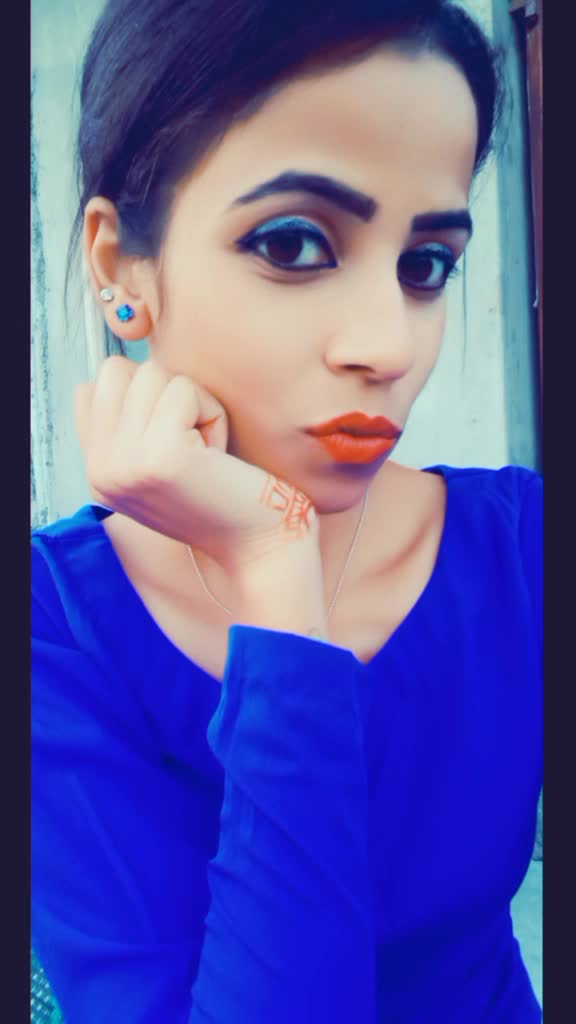 @selfie queen