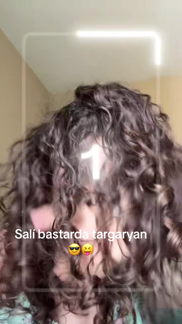 @Maria De La Feira