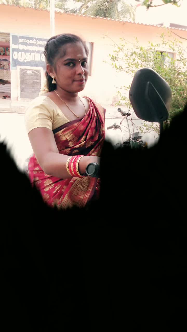 @karuvachi....