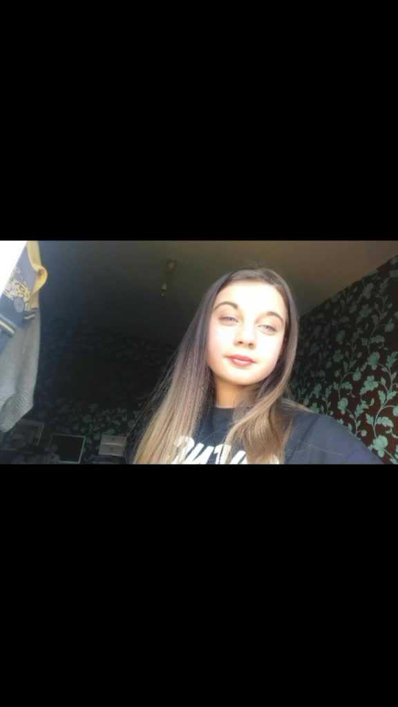 @emeline la Queen ❤👑