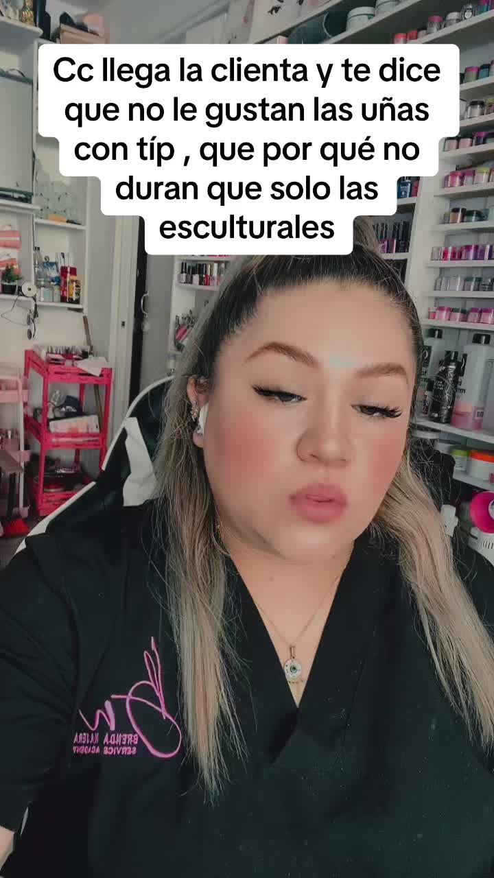 @Brenda N&aacute;jera service Academy