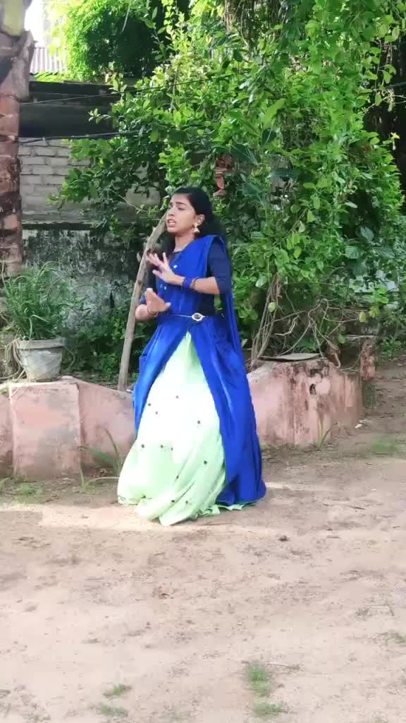 @harinisuresh