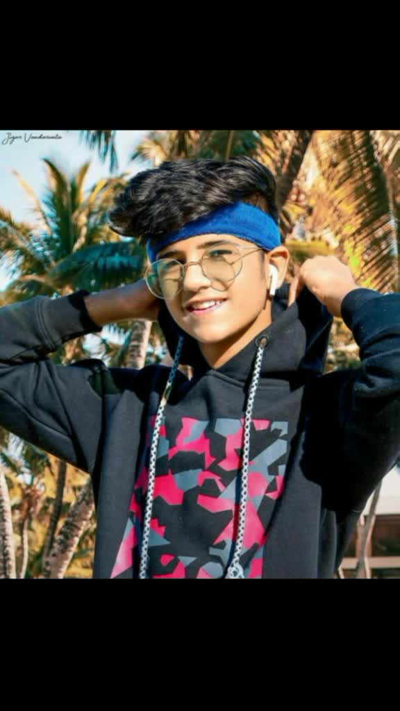 @Tarunya😘