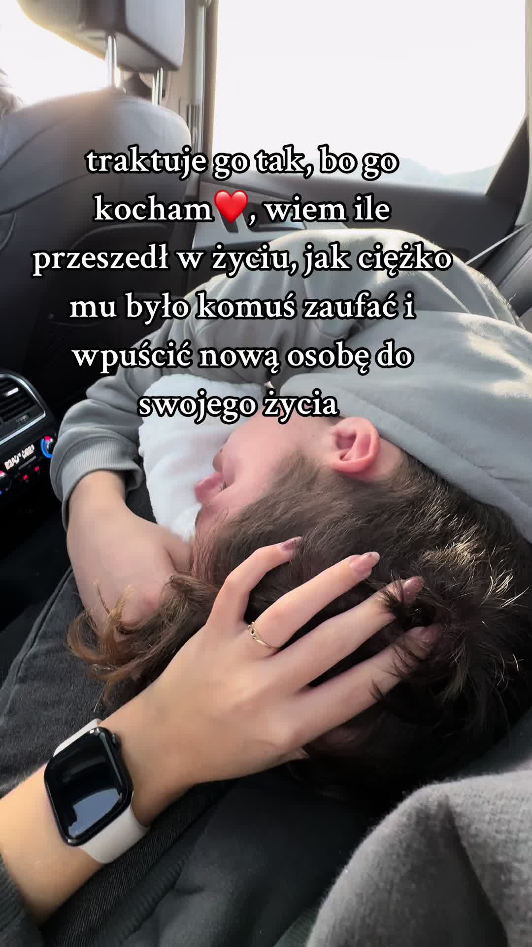 @zuzaajesiak