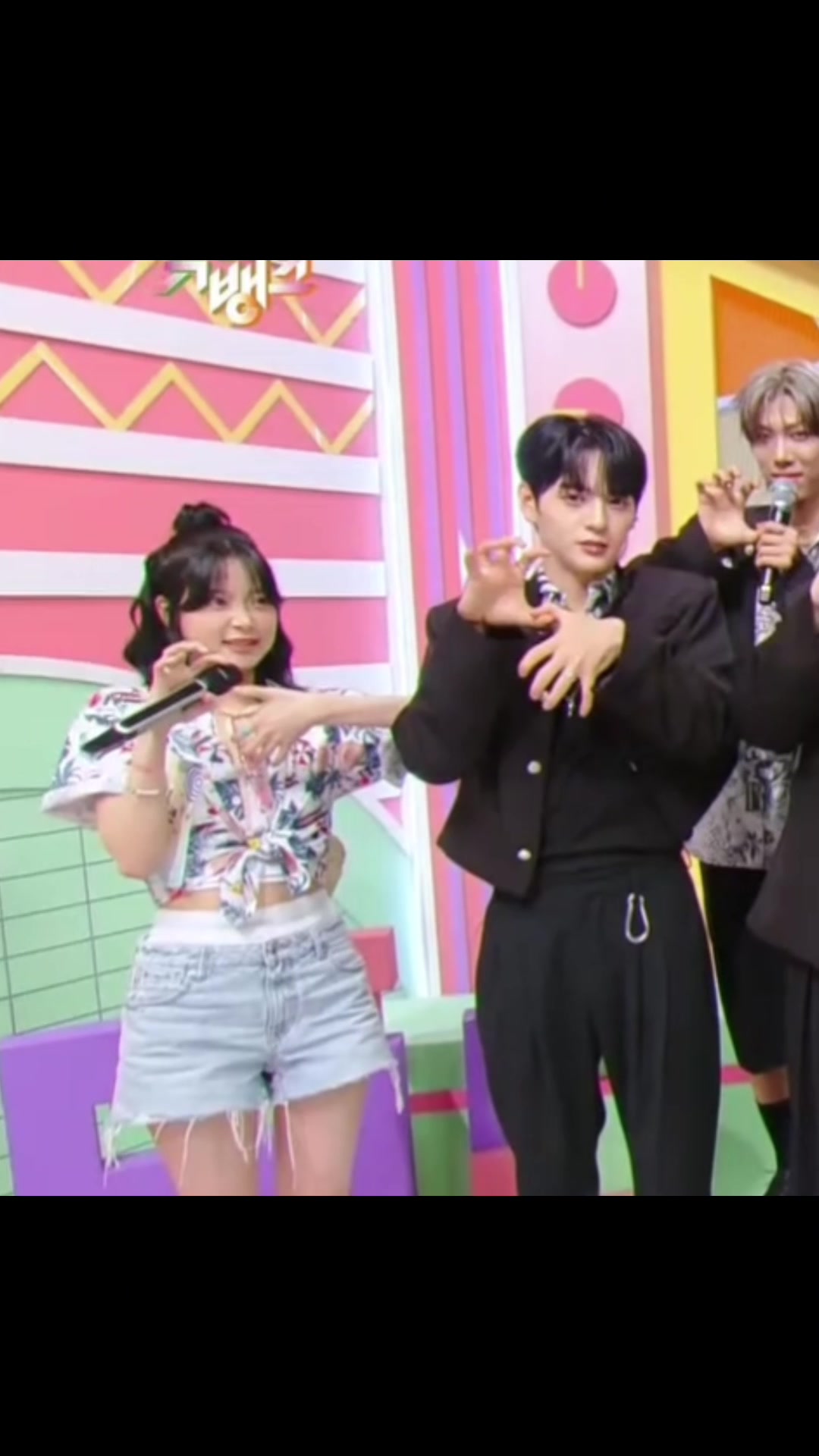 @kpopmoments