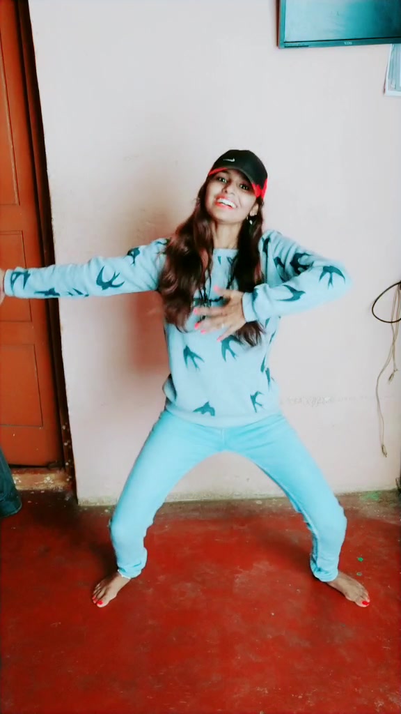@Ayshu kaviOfficial
