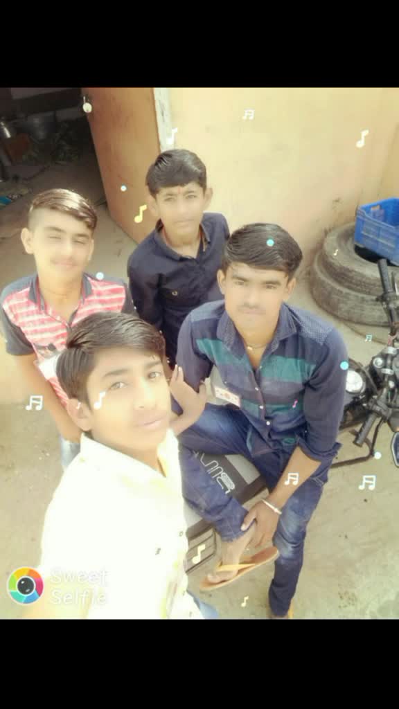 @Kana Rabari