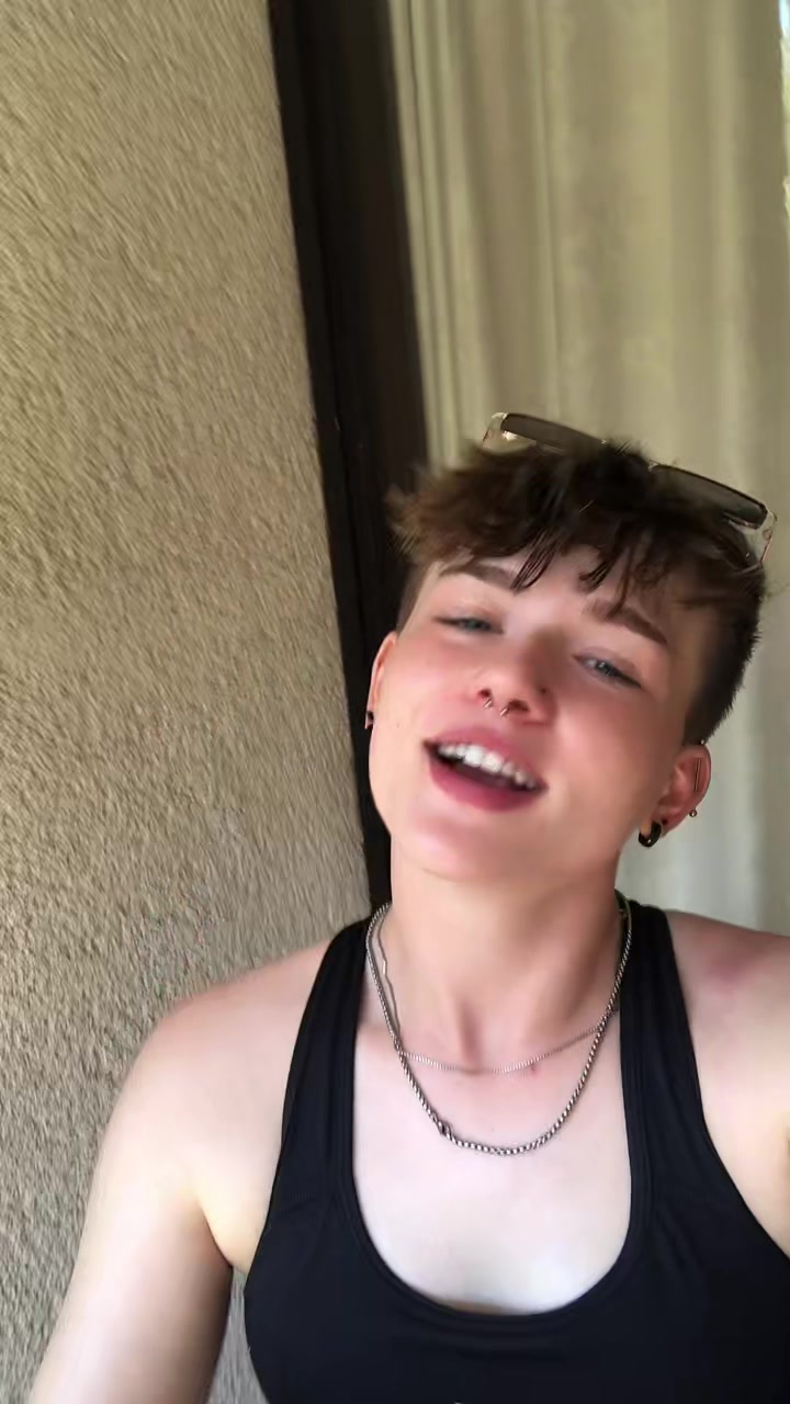@Toni