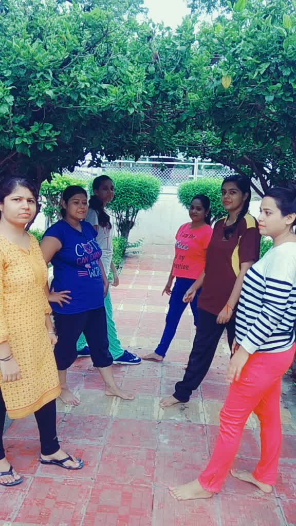 @nidhi arjariya