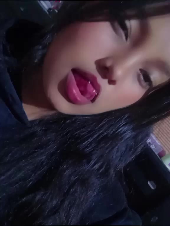 @Isabel Ramirez 🌸💨🫧