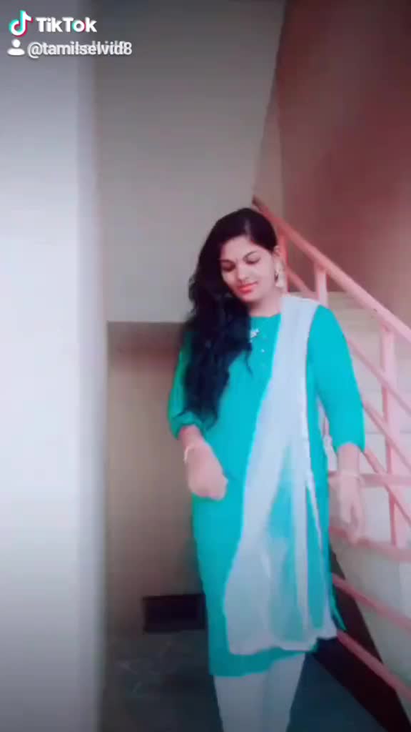 @tamilselvid